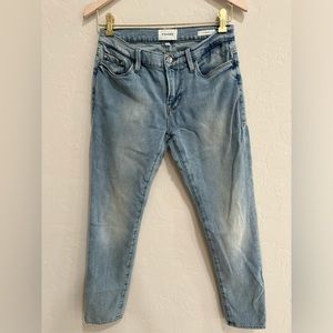 FRAME denim. Size 25.
